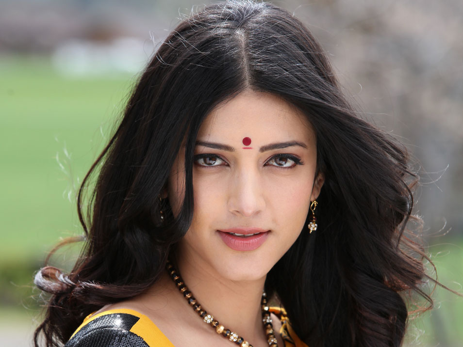 Shruti Hassan Wallpapers 2014 ~ Full Hd Wall Pictures