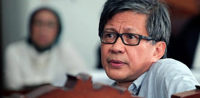 Rocky Gerung: Kalau Presiden Paham Pancasila, Dia Tak Berutang Rocky Gerung: Kalau Presiden Paham Pancasila, Dia Tak Berutang