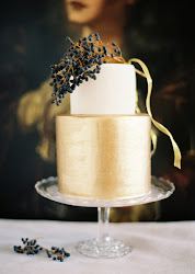 cake gold cakes metallic fall modern tier winter midnight minimalist berries stunning perfect stylish pretty fascinating block weddingomania chic help