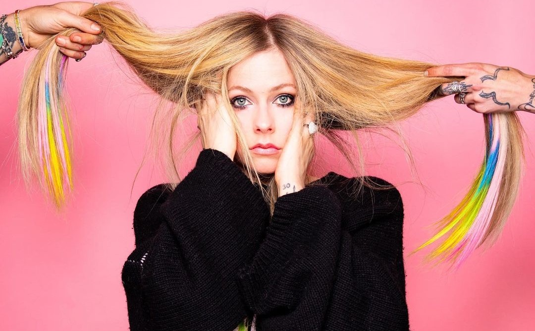 Avril Lavigne Album Cover nude photos
