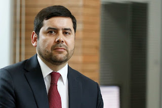 El fiscal regional de La Araucanía, Cristián Paredes, cuenta con protección de personal de la PDI, debido a un seguimiento de efectivos de la Dipolcar de Carabineros El fiscal regional de La Araucanía, Cristián Paredes, cuenta con protección de personal de la PDI, debido a un seguimiento de efectivos de la Dipolcar de Carabineros