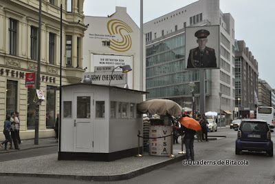 checkpoint charlie berlin
