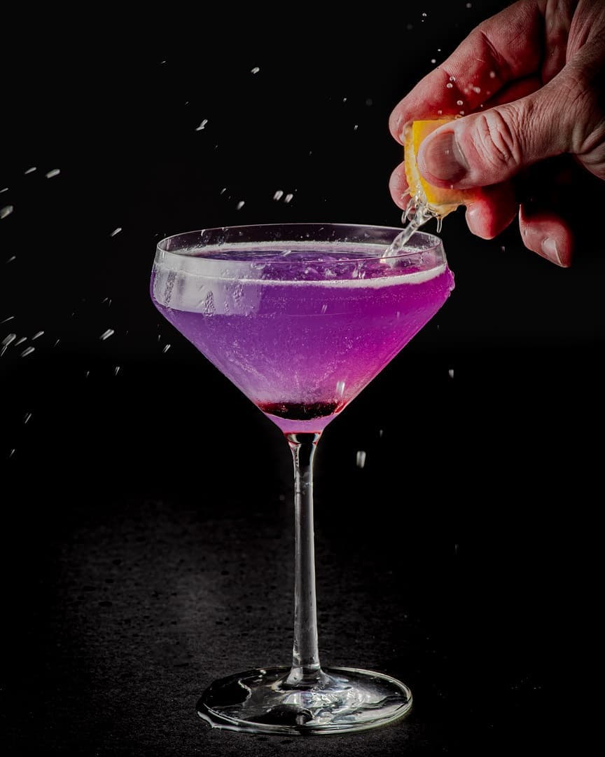 "AVIATION" cocktail IBA, ricetta e storia del cocktail nato per piloti