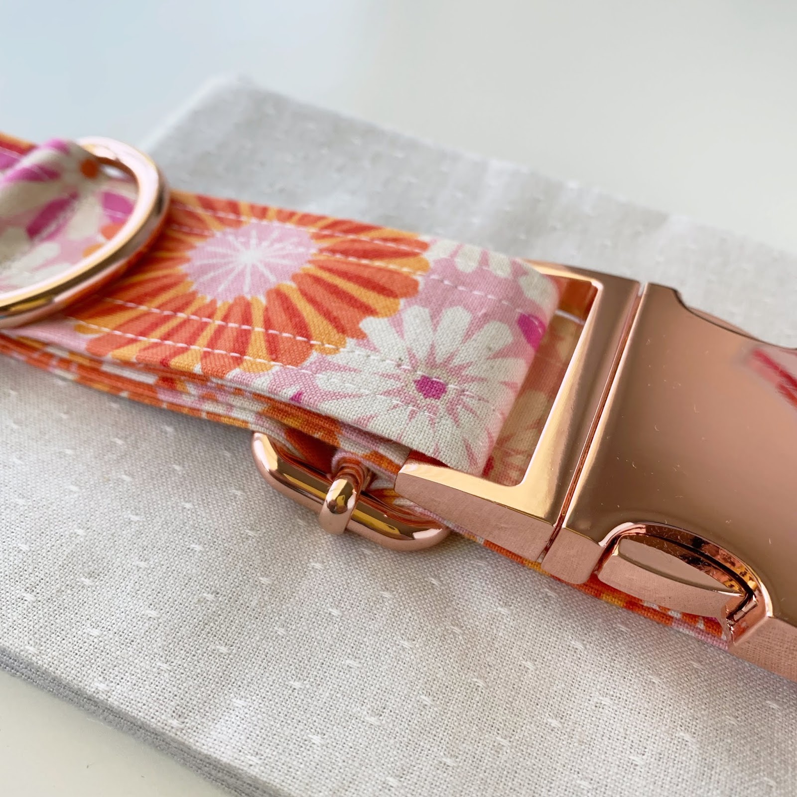 Woodberry Way Fabric Dog Collar Tutorial