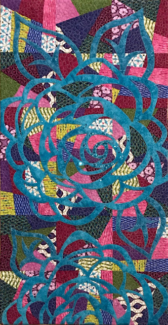 A Ribbon Runs Through It Challenge - Quilt 2 by Thistle Thicket Studio. www.thistlethicketstudio.com A Ribbon Runs Through It Challenge - Quilt 2 by Thistle Thicket Studio. www.thistlethicketstudio.com