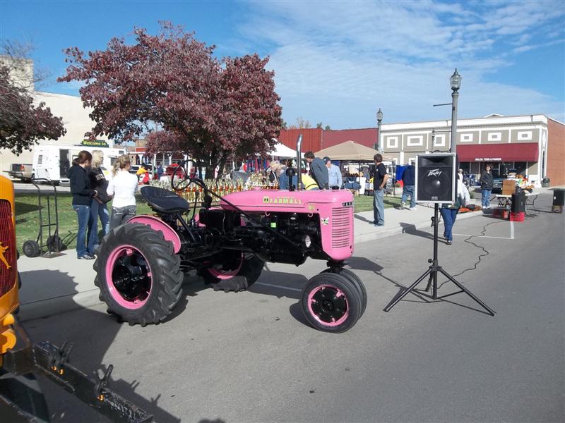 GMC Motor Home, Travel with Teri and Dan Malden Mo. Car Show