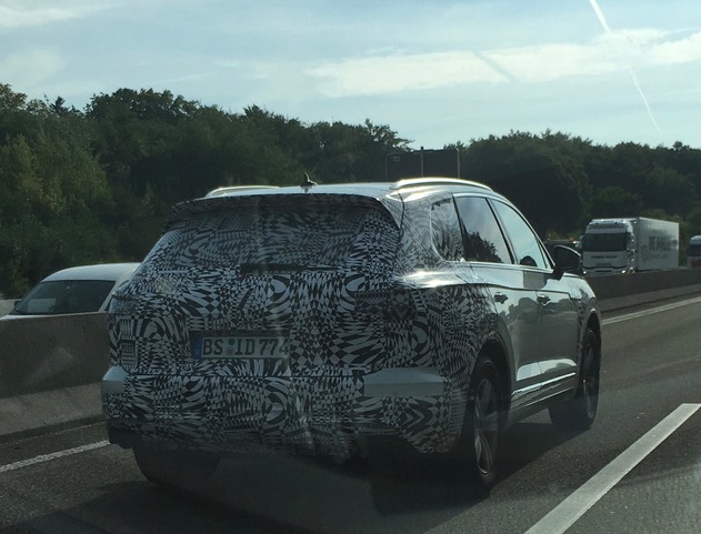 [Imagen: 2019-VW-Touareg-Autobahn-1.jpeg]