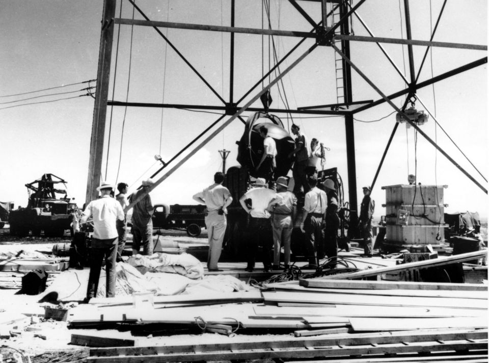 Trinity Test 1945 – The Trinity Test, the day the Nuclear Age began ...