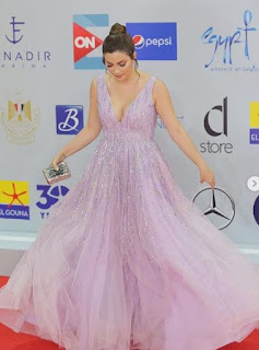 \"ملكة الريد كاربت\".. هكذا لقب الجمهور نسرين طافش بعد إطلالات الجونة