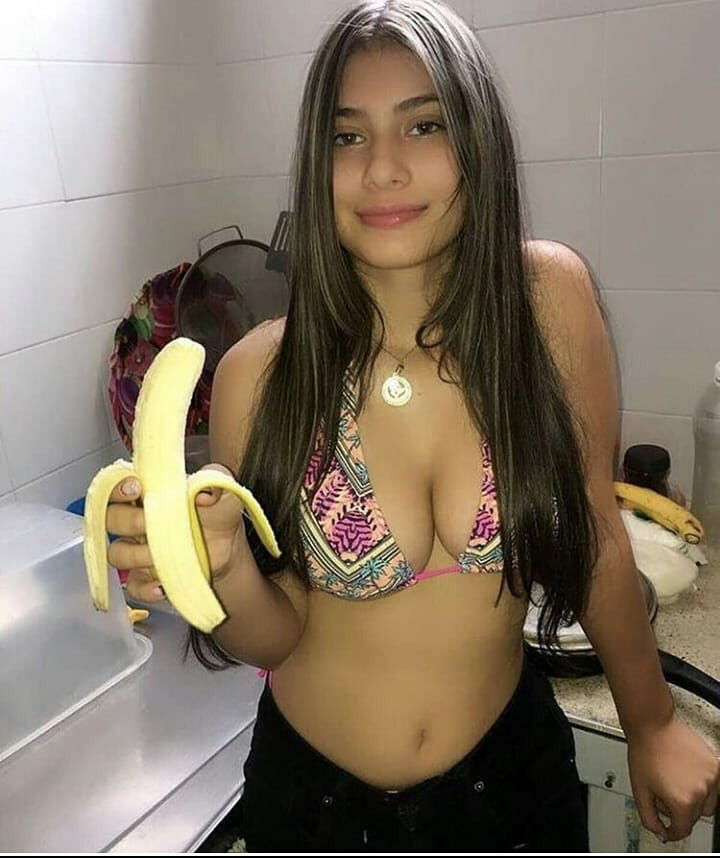 MIRA ESTE RICO PACK DE COLEGIALA BIEN BUENA💦🔥 - PACKS CASEROS POR MEGA