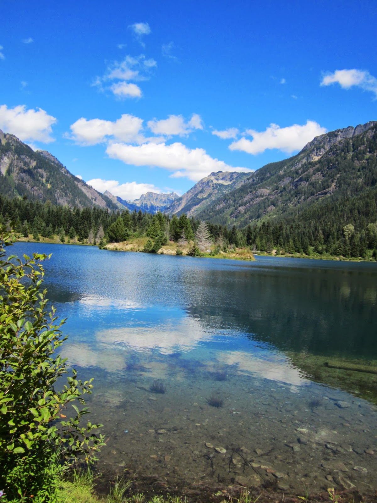 The All Weather Coats Gold Creek Pond