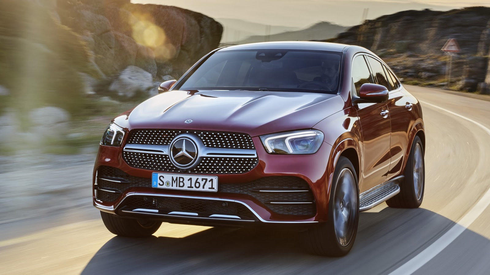 2021 Mercedes Benz GLC Class Review, Specs, Price - Carshighlight.com