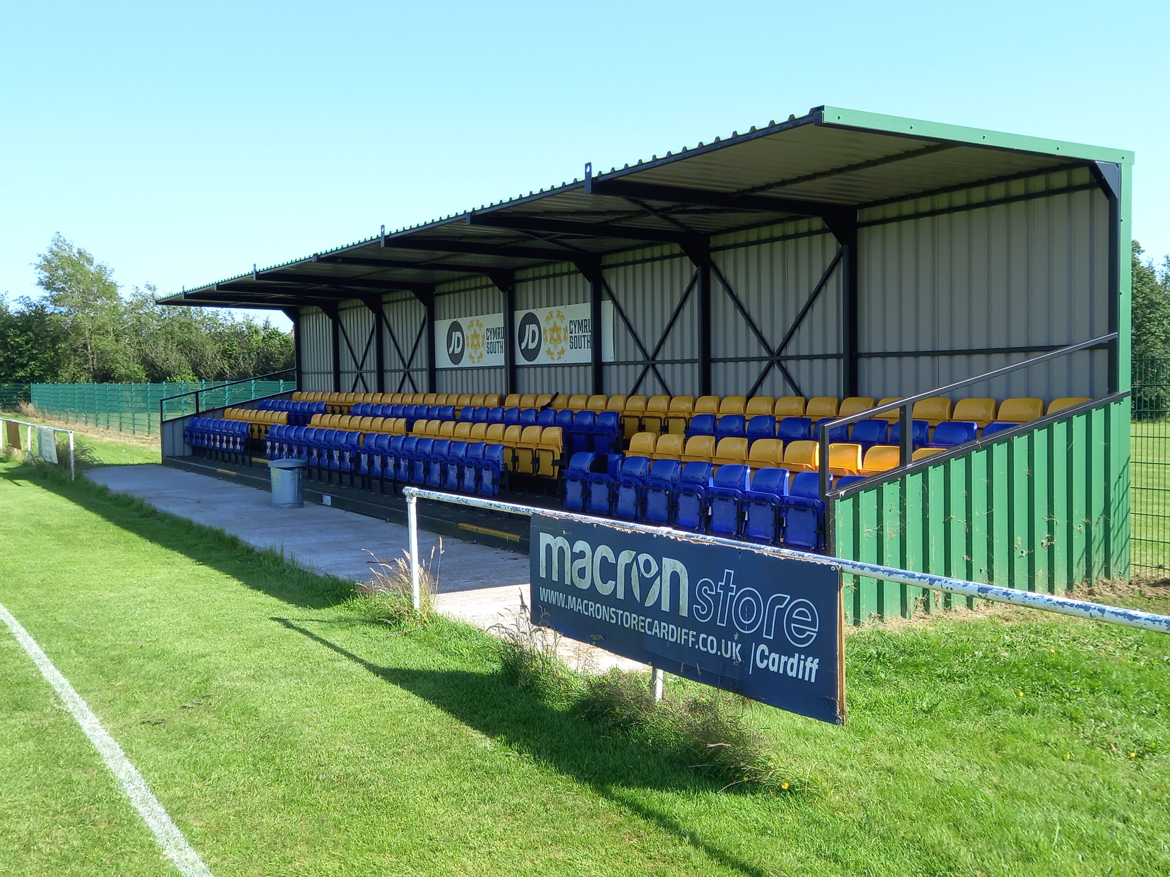 Damage In The Box! LLANTWIT MAJOR AFC (Windmill Lane)