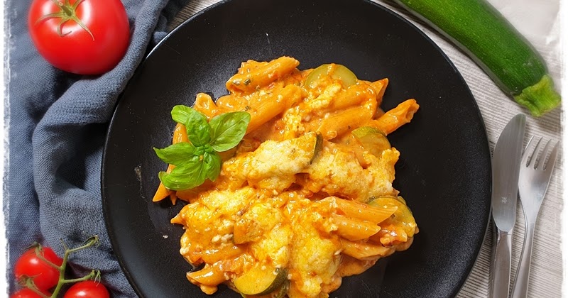 Kochen....meine Leidenschaft : Ofennudeln mit Zucchini