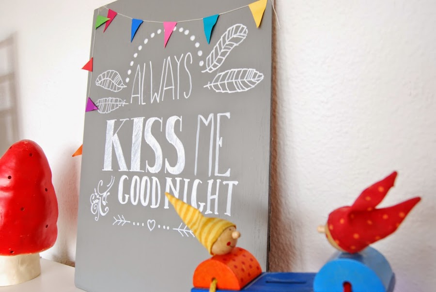 http://sosunnyblog.blogspot.com.es/2015/02/diy-cartel-de-madera-con-ilustracion.html