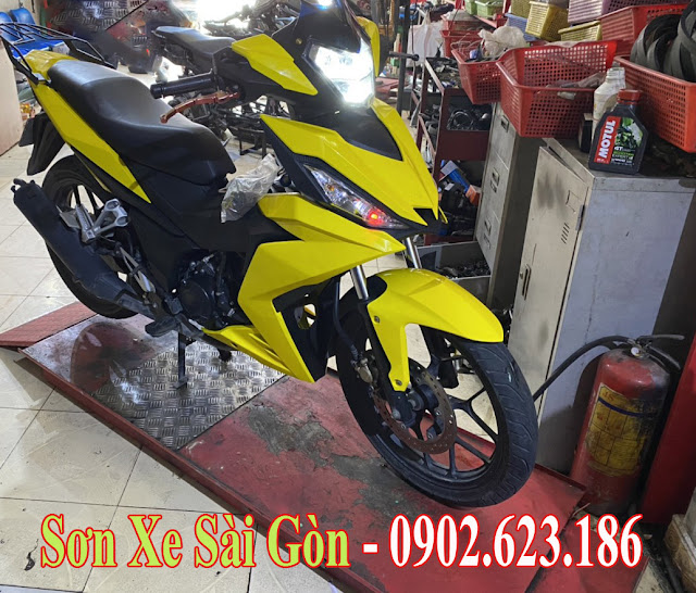 Xe Honda Winner 150 sơn  màu vàng tươi cực đẹp