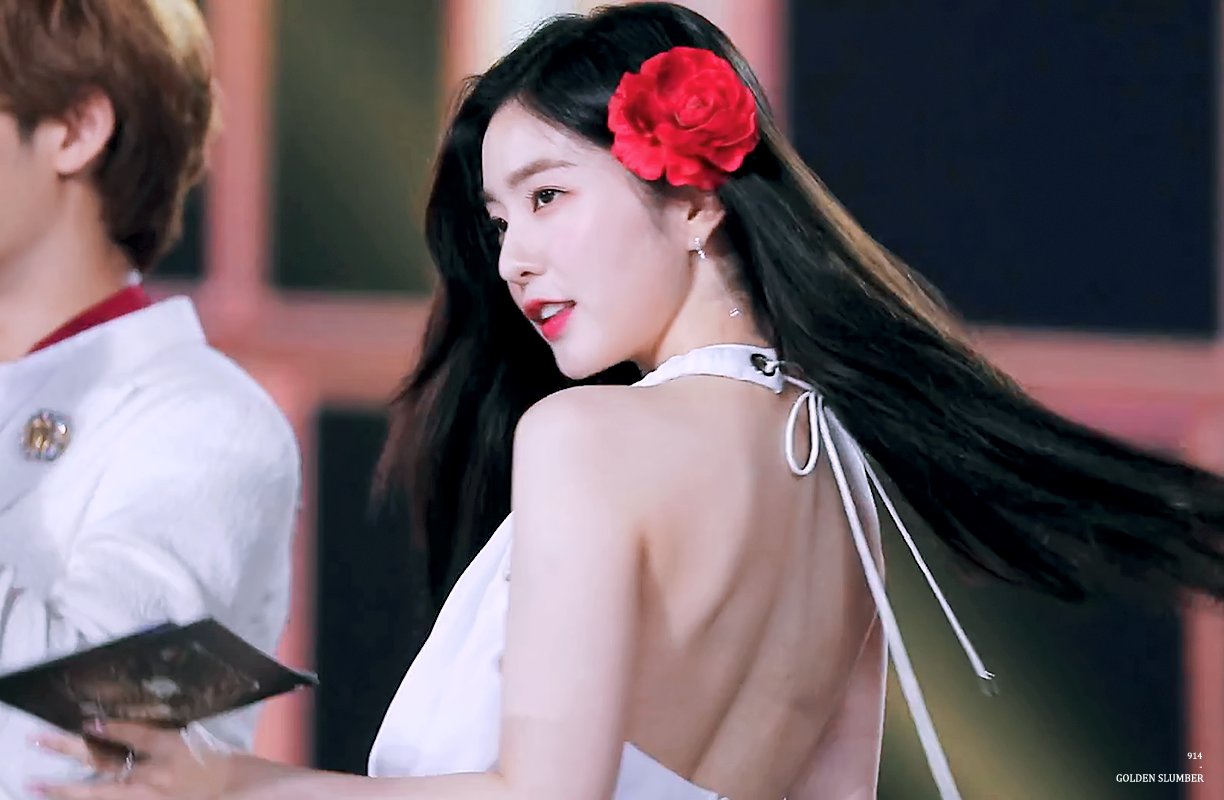 벌써 1년 전이라는 2018년 아이린 레전드 중 하나.jpgif | 인스티즈