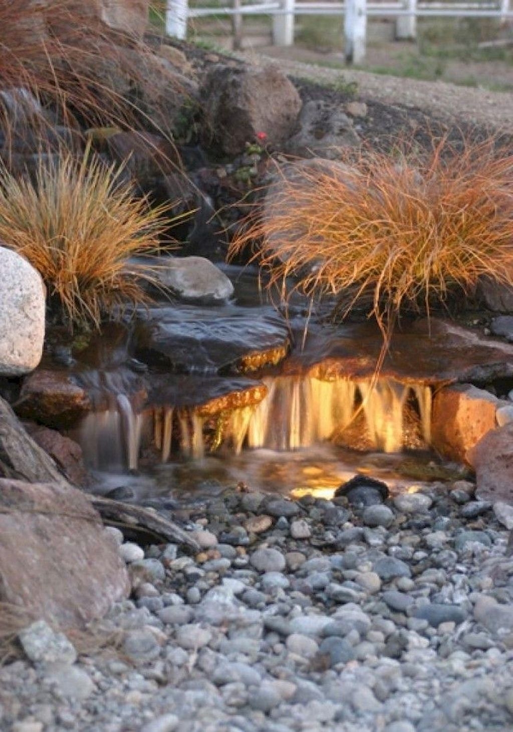 30+ Unordinary Water Feature Front Yard Backyard Landscaping Ideas