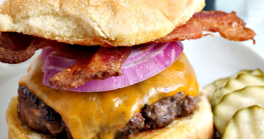 Frugal Foodie Mama: Coffee Rubbed Venison Bacon Burger