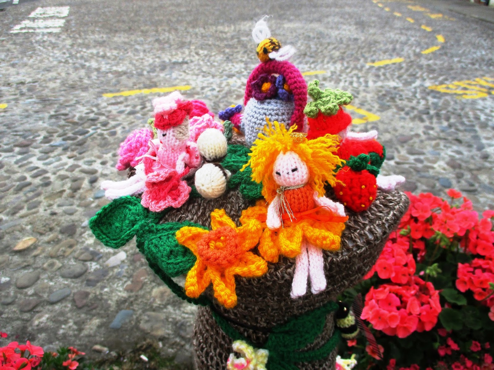 Love my life Yarn bombing in Thirsk.