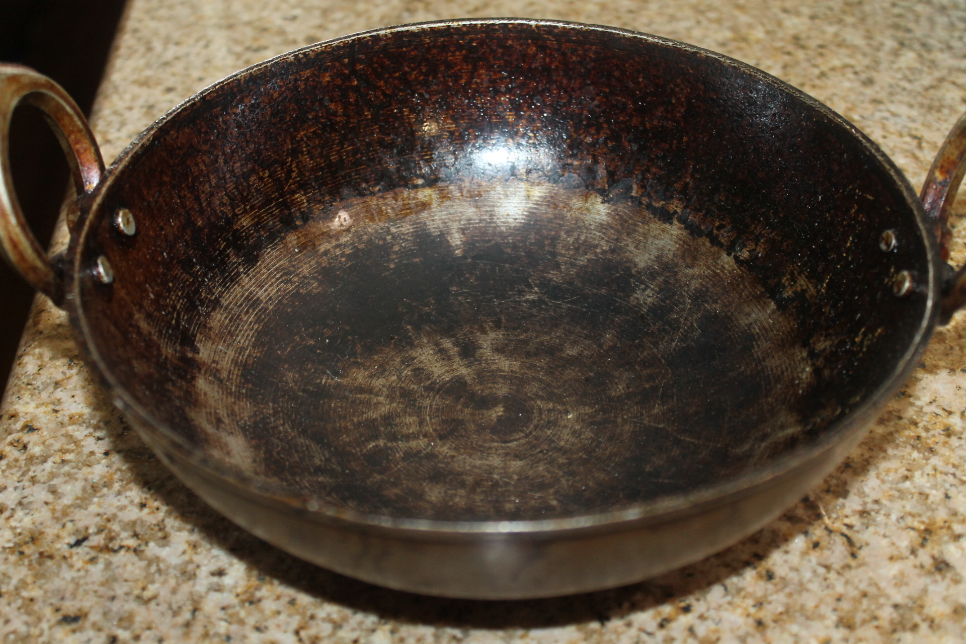 VineelaSiva How to Clean Messy Greasy Pans