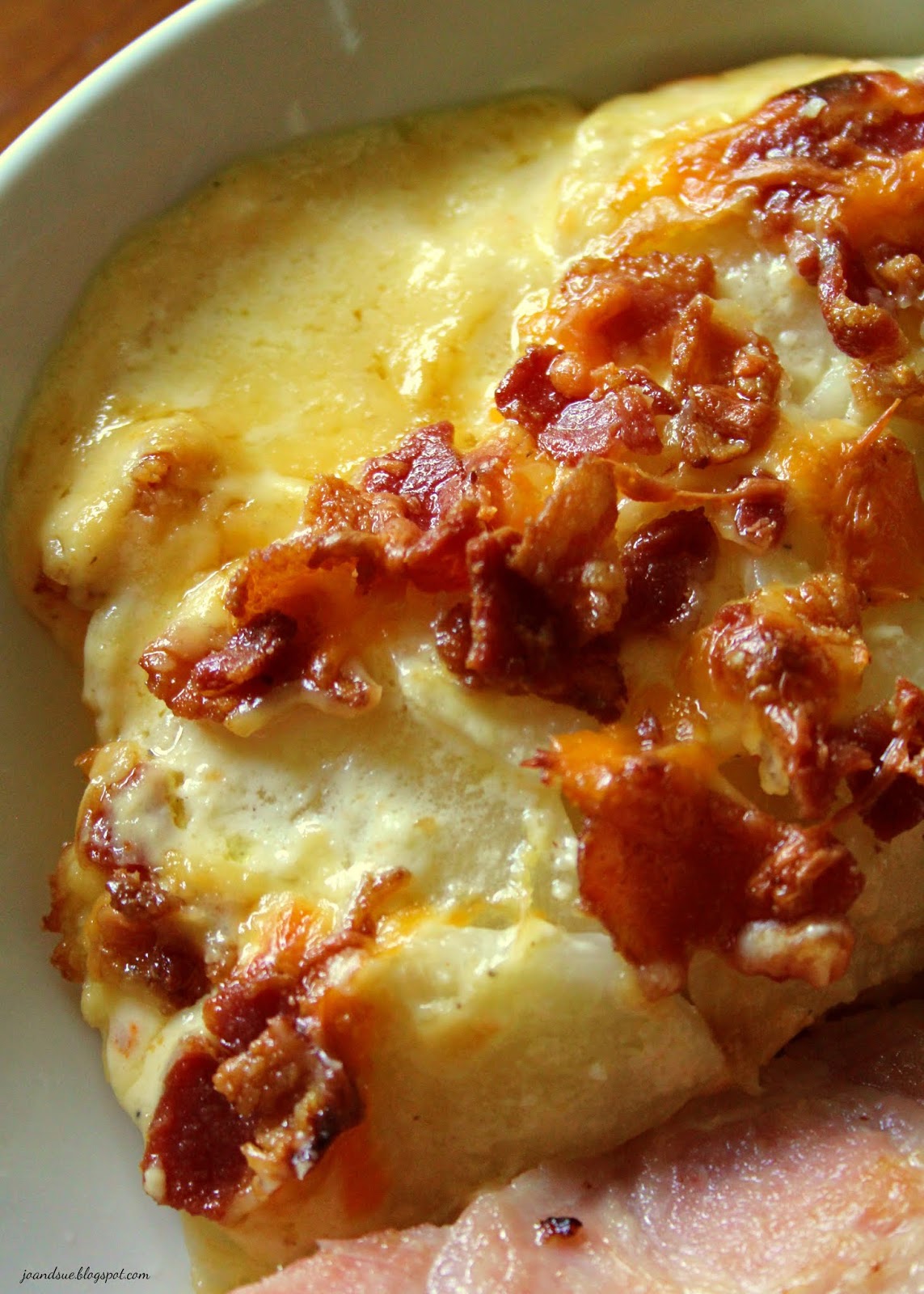 Jo and Sue Keto Scalloped Daikon (Scalloped Fauxtatoes)