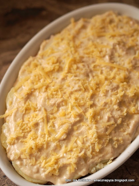 zapiekanka-gotowa-do-pieczenia zapiekanka ziemniaczana, zapiekanka ziemniaczano miesna, zapiekanka warstwowa, ziemniaki, mieso mielone, warzywa, obiad rodzinny, danie z piekarnika