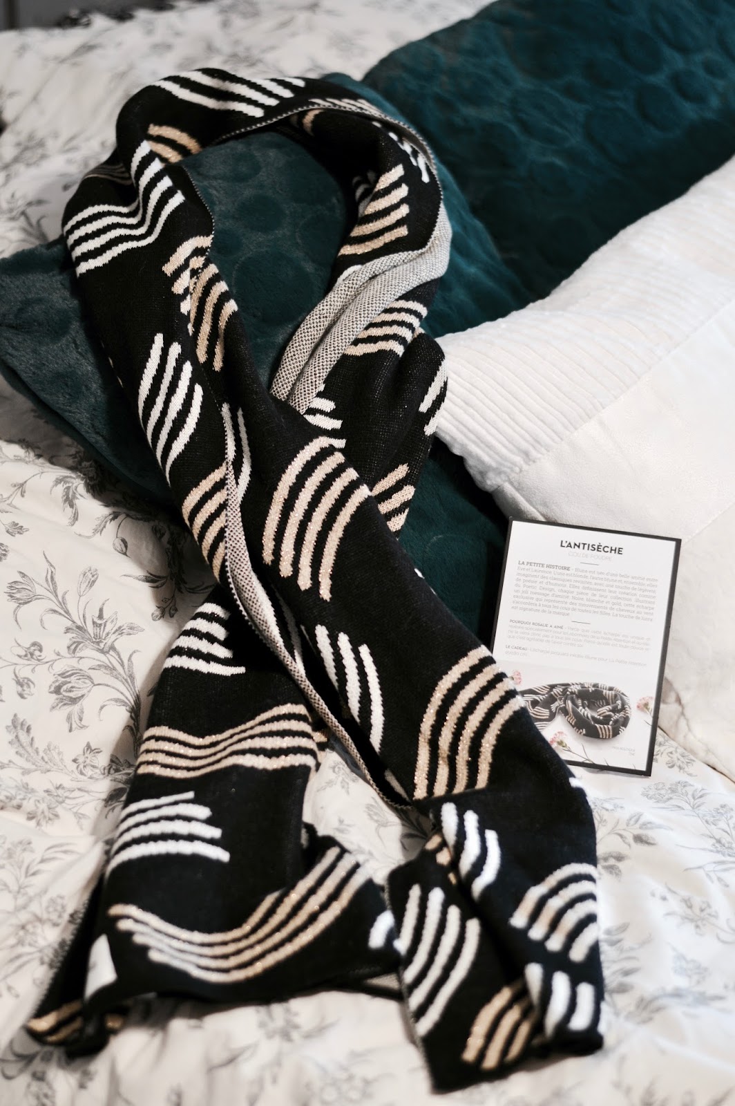 La Petite Attention : l'accessoire indispensable pour cet hiver ! (SPOILER) La Petite Attention : l'accessoire indispensable pour cet hiver ! (SPOILER)