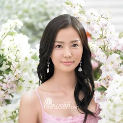Son Tae Young on the Magazine Foto 12