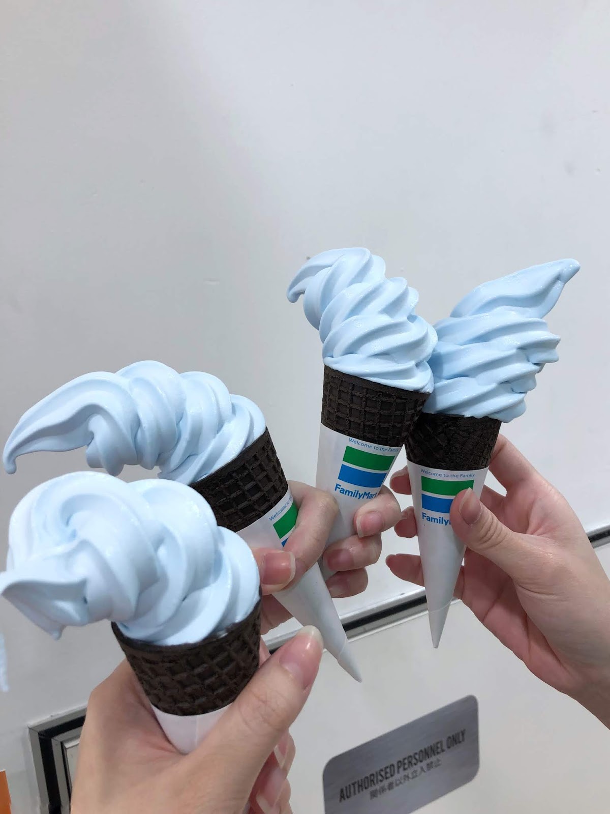 DORZ. Family Mart Mediterranean Sea Salt Sofuto/ ice cream review