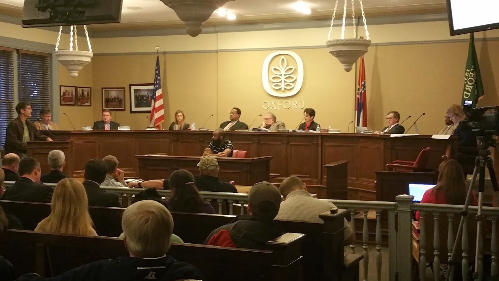 JOUR 271 Writing and Reporting News Board of Aldermen Meeting