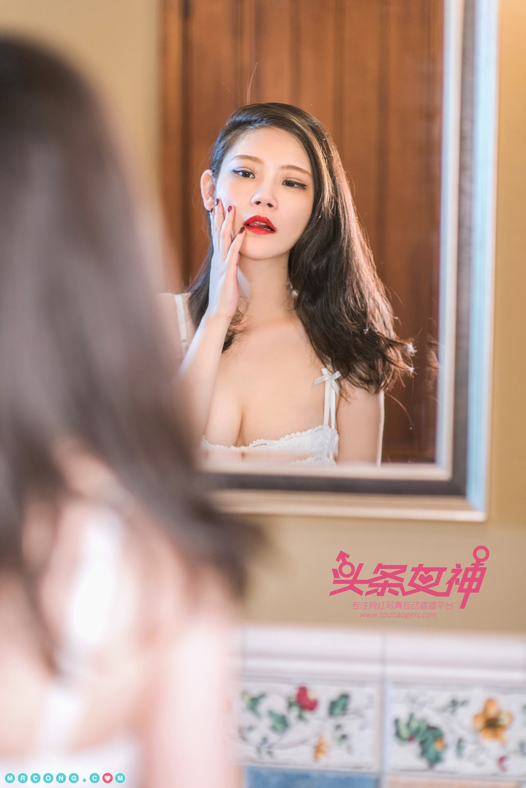 TouTiao 2017-09-26: Model Xiao Mei (小 美) (21 photos) photo 1-10