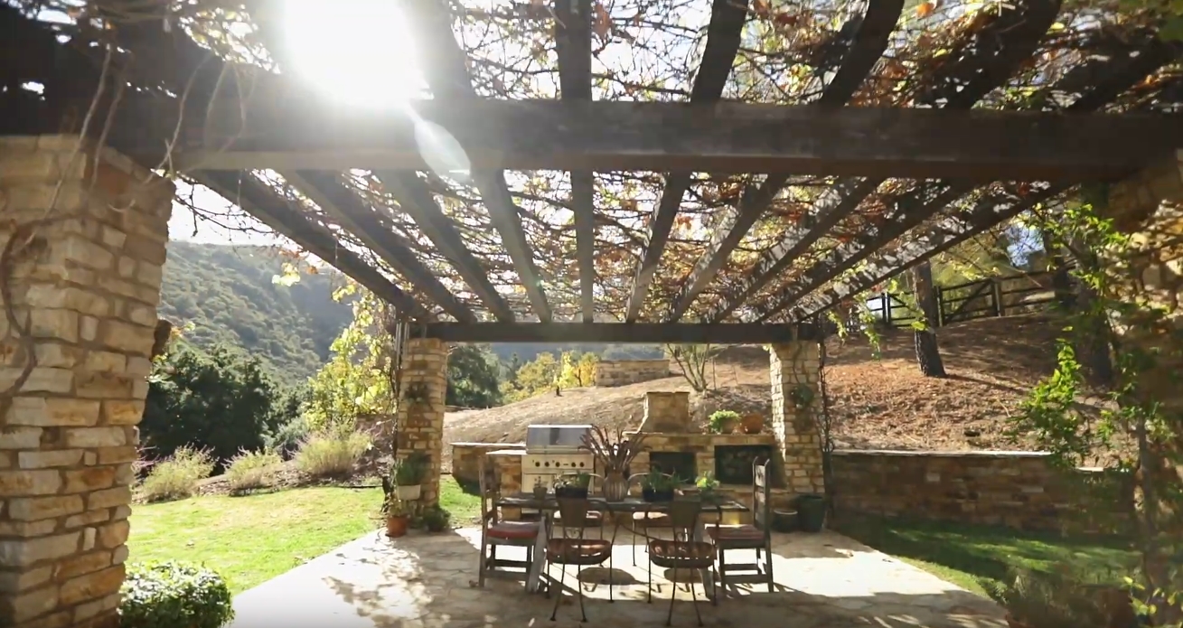 21 Photos vs. 2040 McKain St, Calabasas, CA vs. Home Interior Design Tour