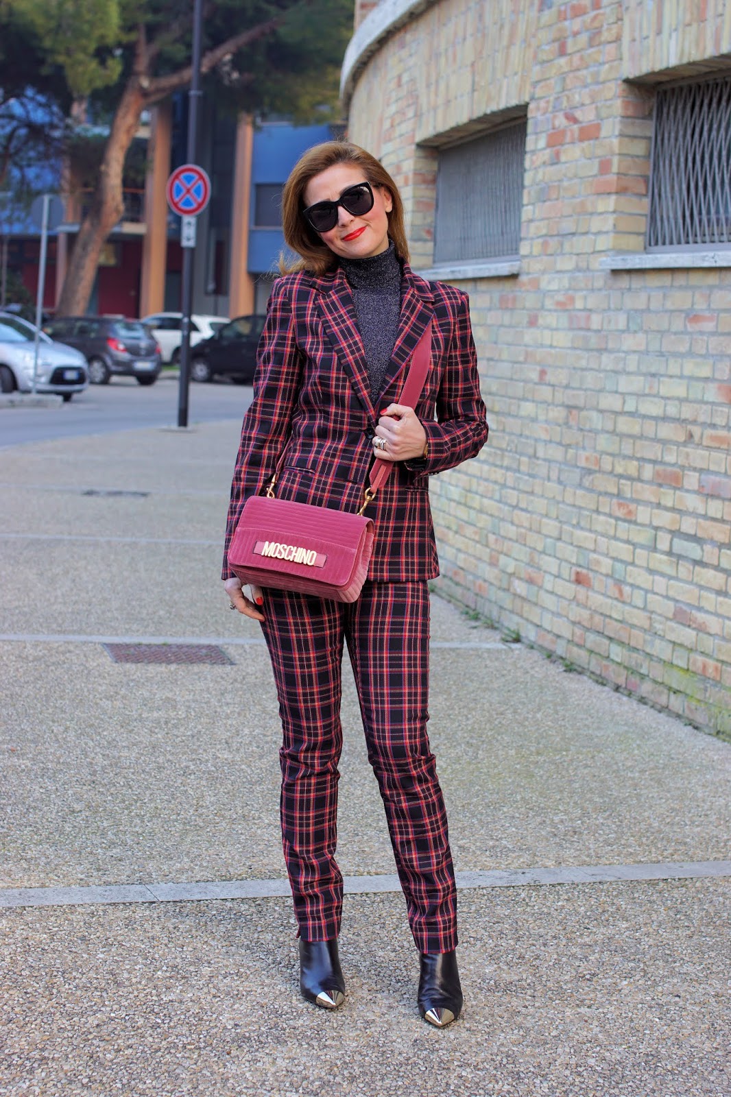 Power suit trend on Fashion and Cookies fashion blog, fashion blogger