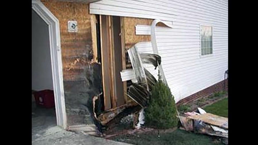 MEC&F Expert Engineers On rare occasions, mulch can spontaneously