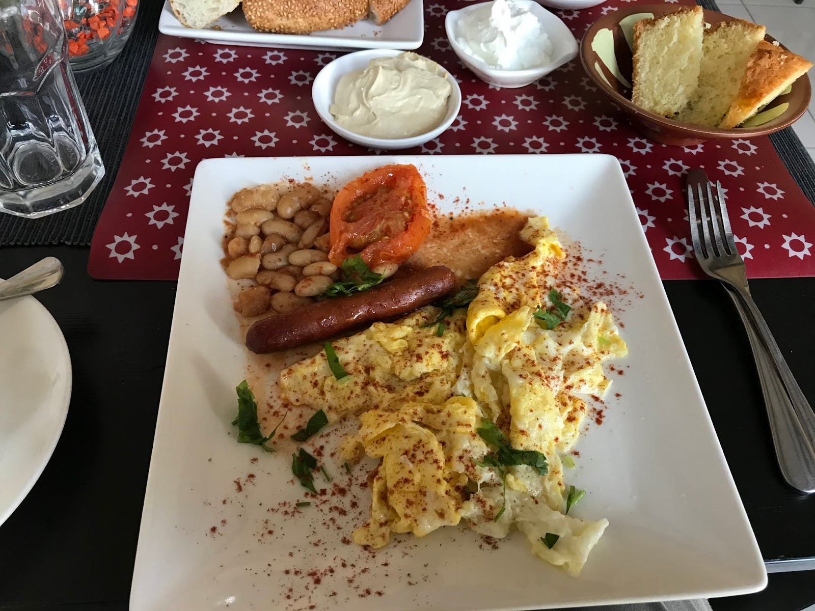 Happy Antipodean Food in the Middle East, one Breakfasts