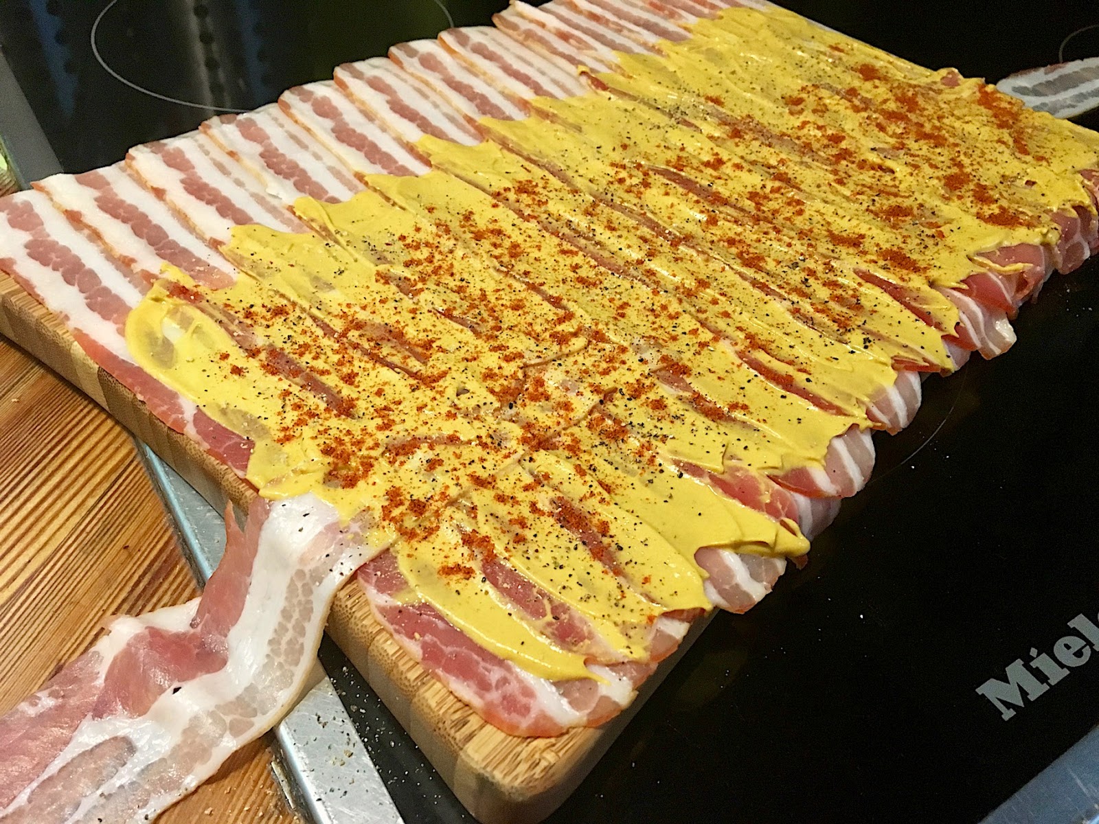 Schweinelende im Speckmantel Schweinelende im Speckmantel