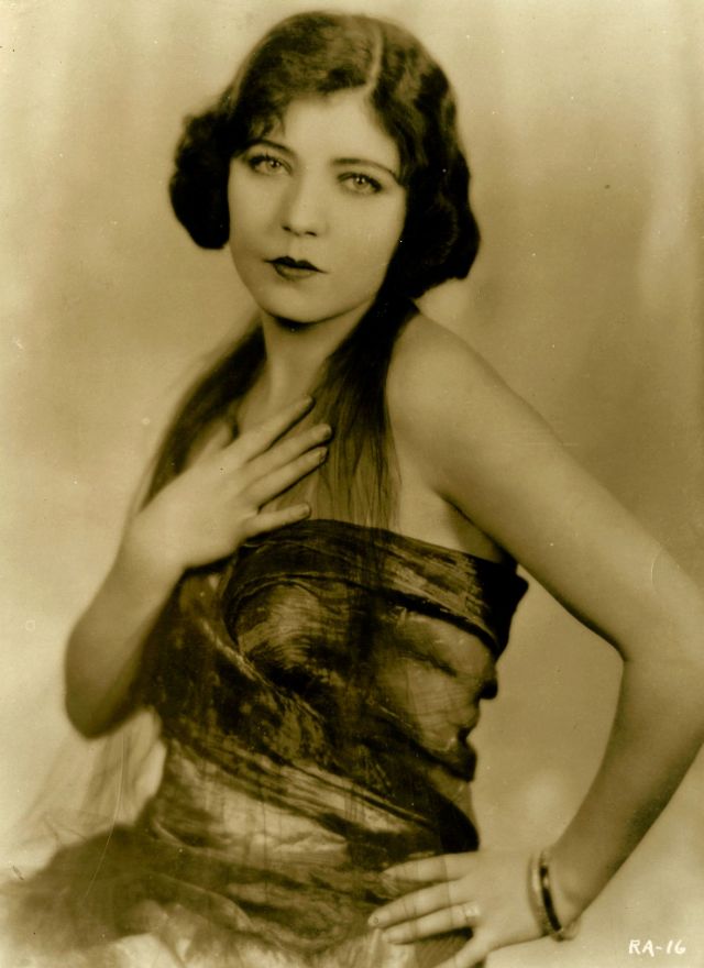 French Silent Film Beauty: 40 Glamorous Photos of Renée Adorée in the ...