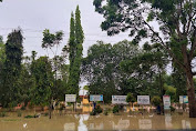 Banjir Susulan Menyebabkan Beberapa Fasilitas Sekolah Dan Jalan Umum Rusak Parah