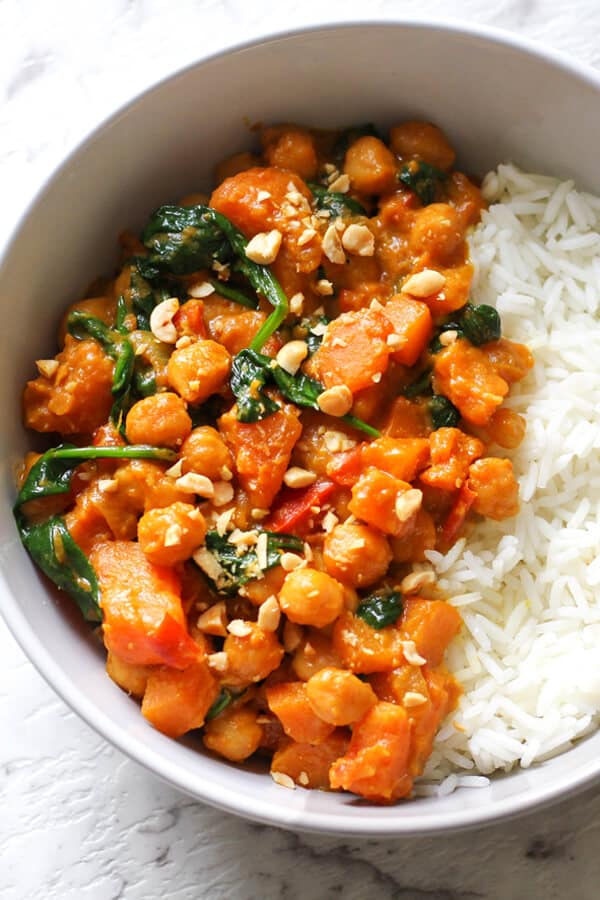 Sweet Potato, Chickpea and Spinach Curry - foodierecipes