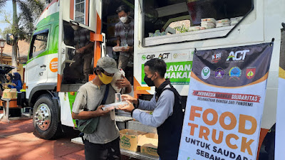 SMA 7 Gandeng Berbagai Pihak Gelar Vaksinasi Masal