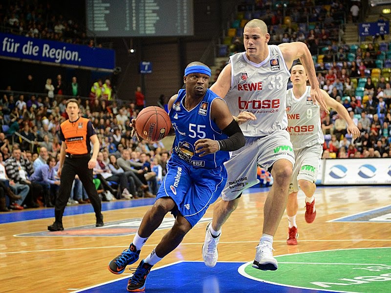 pensieri&parole due New basket Varese Dawan Robinson