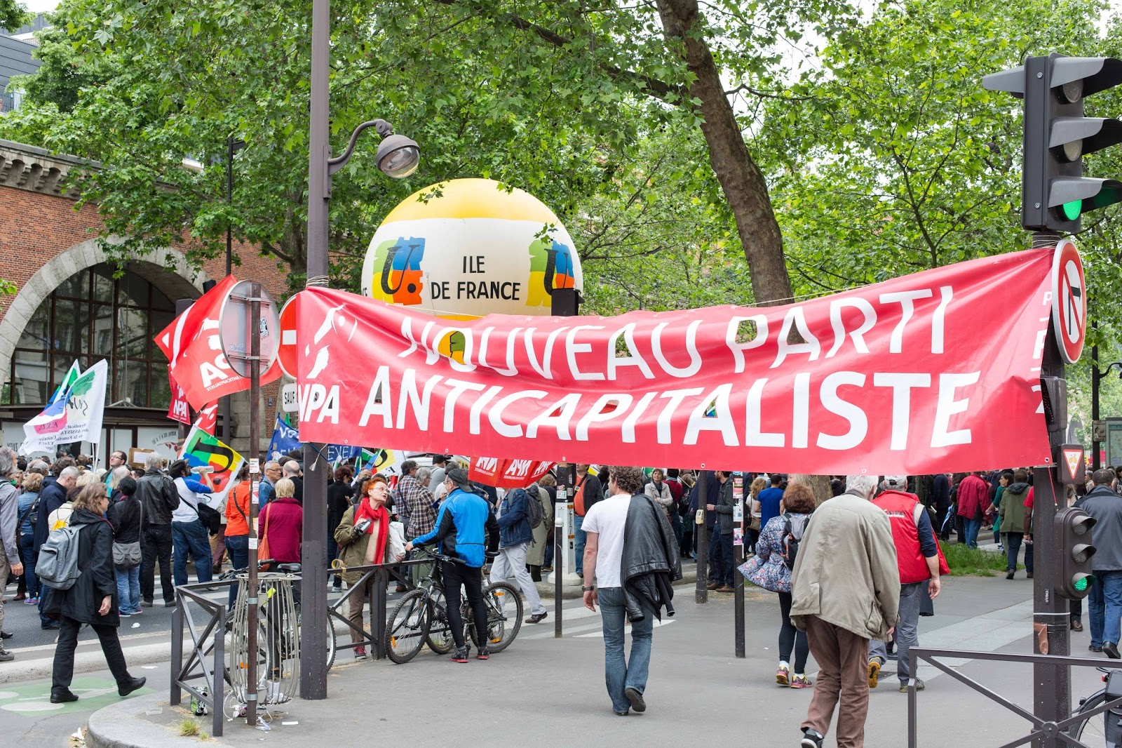 See2be Photography Paris strikes and chaos