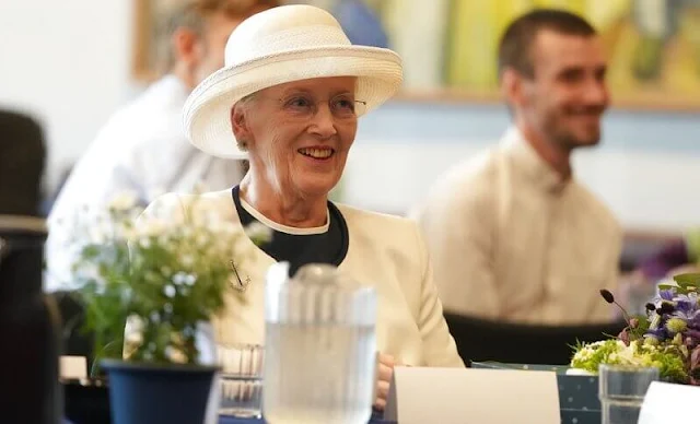 Queen visited Askov Folk High School and Skibelund Krat in Vejen Municipality in Southern Jutland