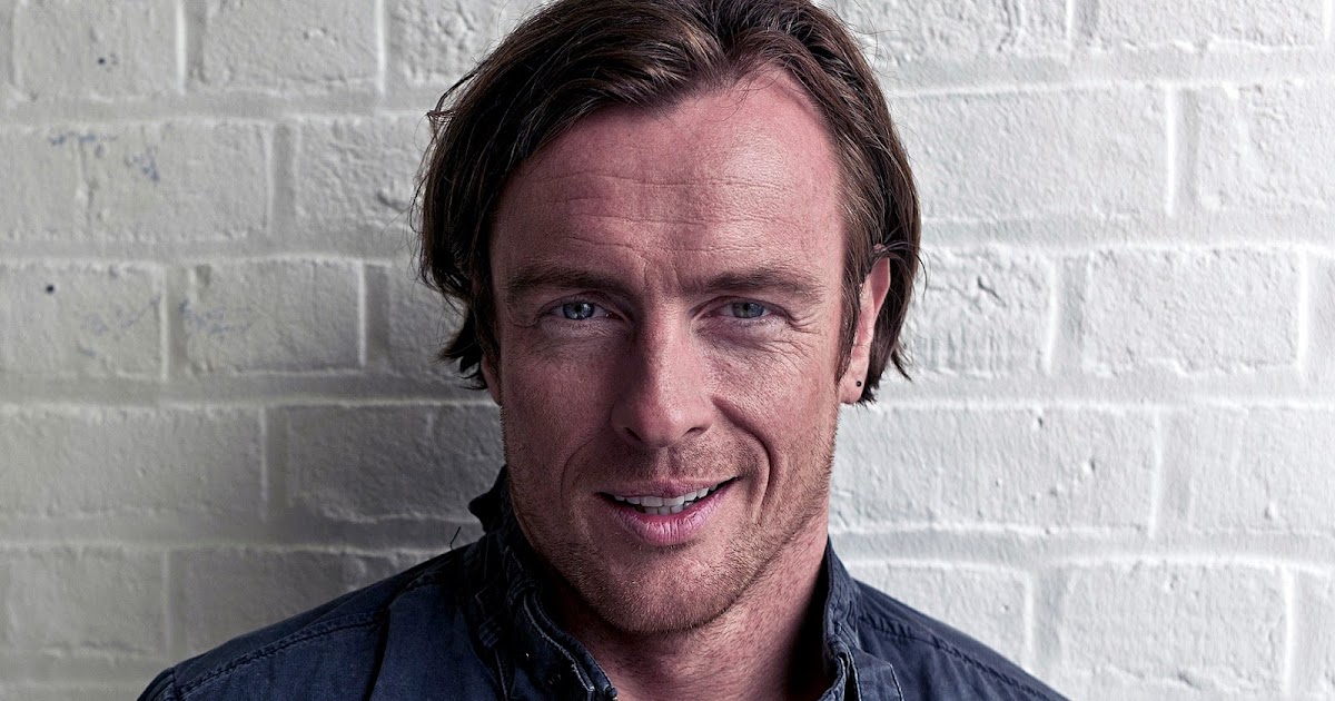 Toby Stephens | Celebrity Keep | Celebrity Divorce, Religion, Political
