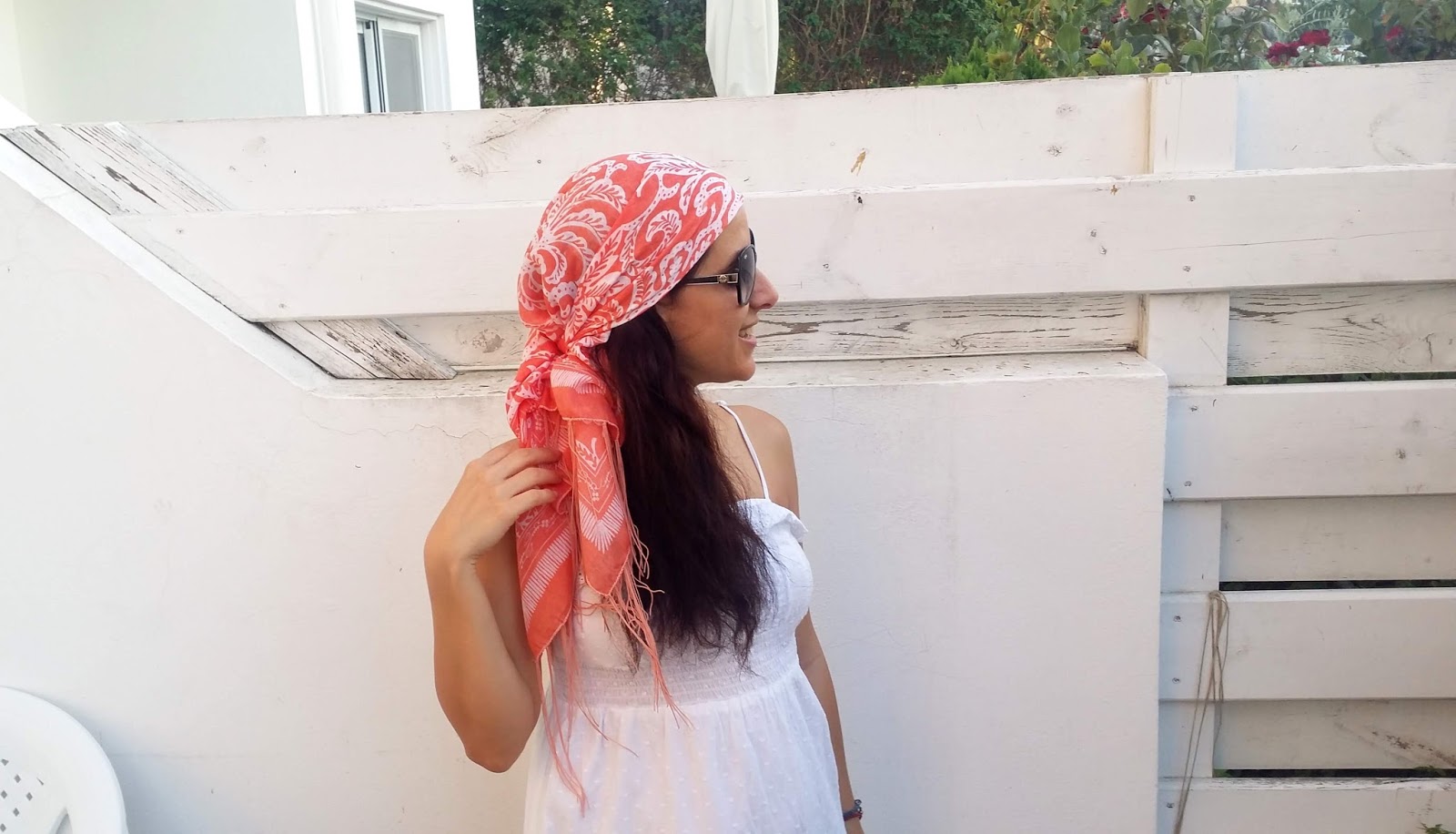 13 Chic Ways to Wear a Scarf in Your Hair  HelloGlowco