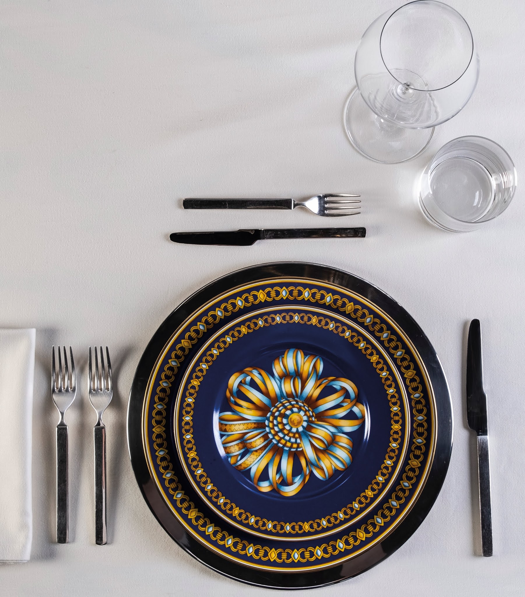 Semi Formal Table Setting