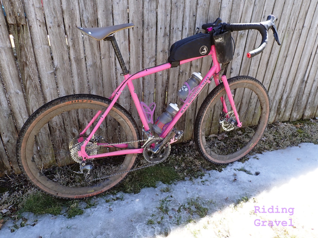 the realm 700c hybrid bike