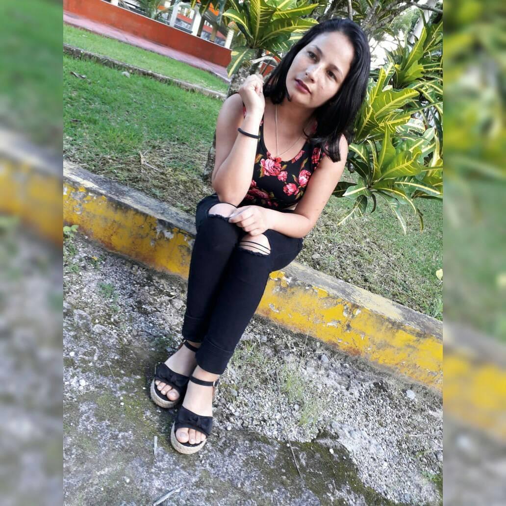 MUJER CUBANA EN BUSCA DE MATRIMONIO - DALE EL SI - Fotos de Cubanas