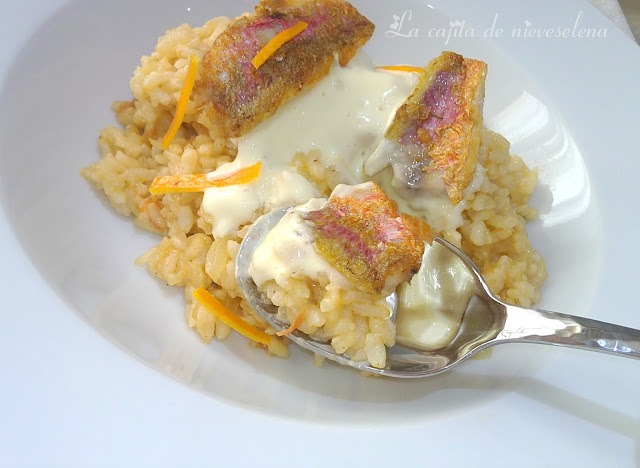 Arroz con salmonetes - La cajita de Nieveselena